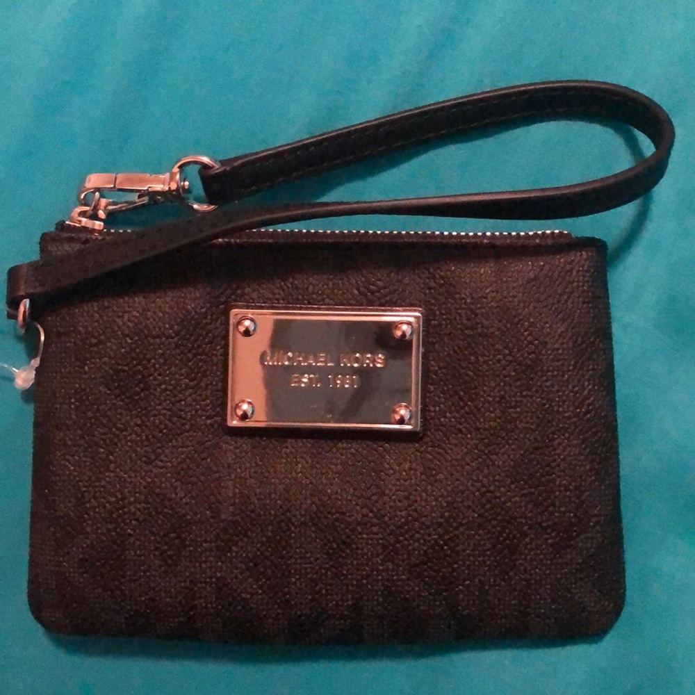 Michael Kors Jet Set Wristlet
